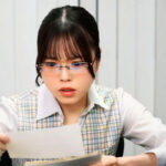 【痴女】 「これは経費で落ちません！」いつも地味で生真面目で領収書を突っ返してくる経理部のOLがデリヘル嬢で痴女だった。宮本さん編【配信限定】 宮本聡美 ＜FANZA＞