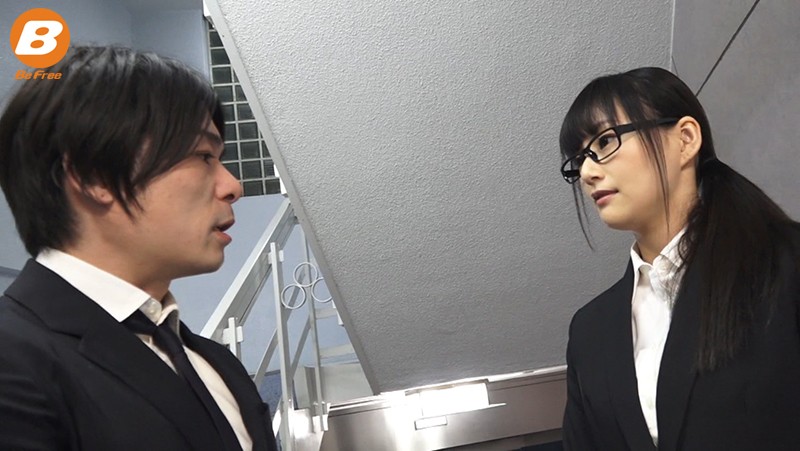 【痴女】 普段は地味で真面目な部下が酔ったら肉食化。僕は耐え切れずに何...