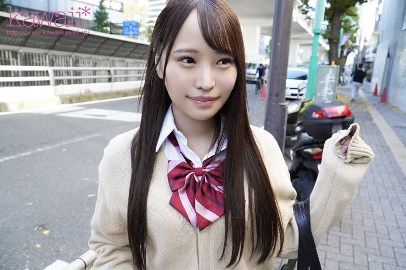 【痴女】 むっちむちデカ尻キツマン制服少女のちょっぴり危険な生パコ中出...