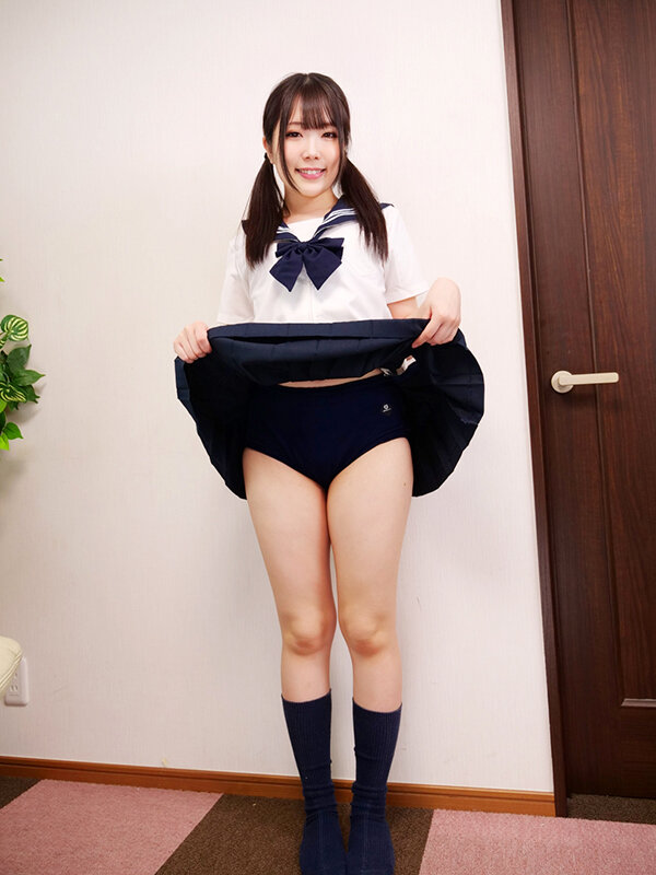 【痴女】 アパートの隣に越してきた女の子にブルマを見せたら興味津々！す...