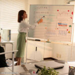 【痴女】 「ワタシの副業はー。」じっくりゆっくりチ○ポを高ぶらせて何度もザーメンを射精（はきだ）させる痴女メンズエステ 囁きNo.1・顔面＆目力圧倒的・夜間限定激密着 大谷双葉 ＜FANZA＞