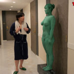 【痴女】 ROCKET17周年記念ユーザーリクエスト祭り 絵画や銅像 『背景』になりすましたボディぺイント痴女に襲われるホテル ＜FANZA＞