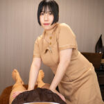 【痴女】 【VR】健全なエステ店で意図的に勃起させてウブなチ●ポを弄ぶエステティシャン 六華ノア ＜FANZA＞