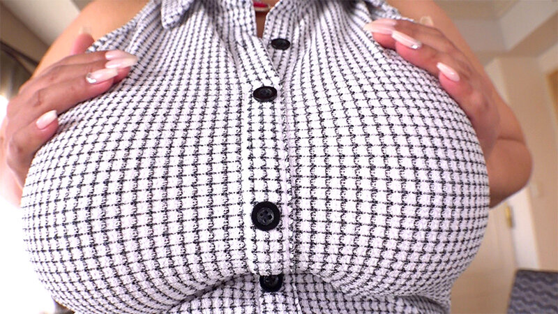 【痴女】 端正な顔立ちのロリ美少女がエロ言葉を放ちながらデカ乳デカ尻で...