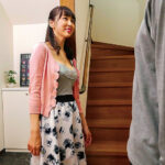 【痴女】 若いおチ〇ポ欲しさに隣人宅へ押し掛ける痴女奥さん ＜FANZA＞