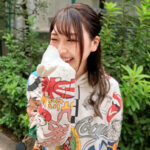 【痴女】 『独特なファッションセンスは変態。』かほさん（26歳/Dカップ）【酉の市が大好き/サブカル演劇女子】【SNSで〇〇女子と繋がってみた！】 ＜FANZA＞