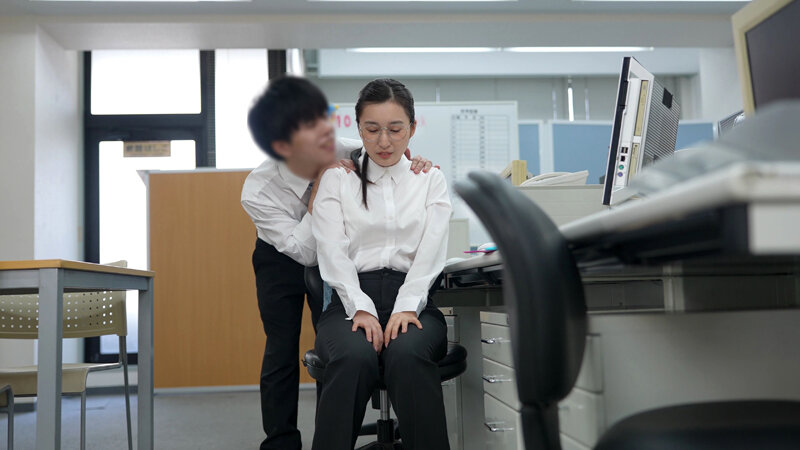 【痴女】 洗脳啓発まいんどふぁっかー 第伍回「底辺ダメ女社員に催●かけ...