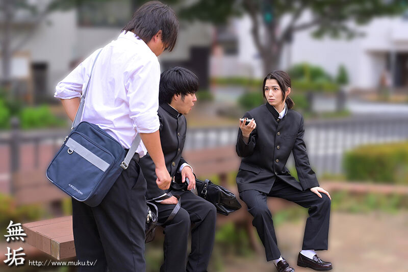 【痴女】 男装痴女の童貞狩りスクールライフ 男子校の同級生がまさかの女...