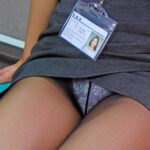 【痴女】 美脚な後輩女子が歩いてても座ってても妖しく光る黒パンストの魅力から目が離せない 水端あさみ ＜FANZA＞