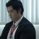 【痴女】 SOD男子社員 制作部 ムラっch中途社員 岩崎薫君 ガチムチマッチョ×本気潮吹き 女性の気持ちをを全く理解してない経験不足な中途社員には、とことん痴女攻めし企画を考えるためドMの悦びを学んでもらいました ＜FANZA＞