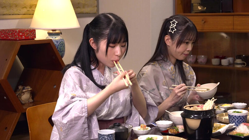 【痴女】 毒親～18年間大切に育てた娘ふたりと無邪気な混浴 Vol.2...