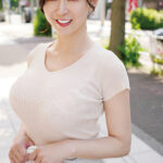 【痴女】 元アナウンサーでSNSでバズった美しすぎるスタイル抜群の巨乳美魔女のプライベート動画、公開します。 ＜FANZA＞