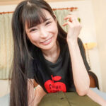 【痴女】 お隣のロ●声若妻がささやき淫語で痴女ってきた 胡桃さくら ＜FANZA＞