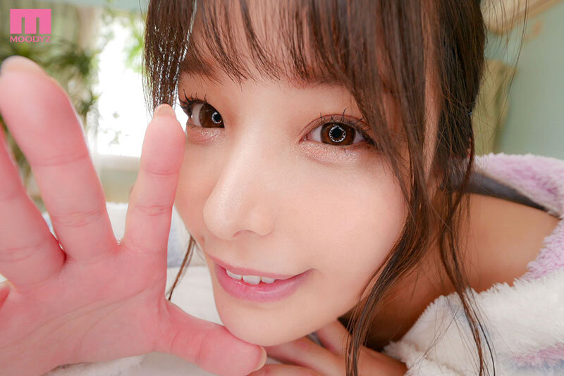 【痴女】 「奈々の恥ずかしいアへ顔でシコシコしてね」 耳元で響く激しい...