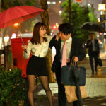 【痴女】 「普段は真面目なのに…」 酔うとキス魔、ハメると失禁、泥●ビショ濡れビッチになっちゃう人妻上司と体液まみれのホテル2次会 奥田咲 ＜FANZA＞