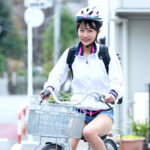 【痴女】 スマホで呼んだらいつでも即尺OK 玄関開けたら即エロがりおしゃぶりしてくれるデリバリー痴女 澪奈あすみ ＜FANZA＞