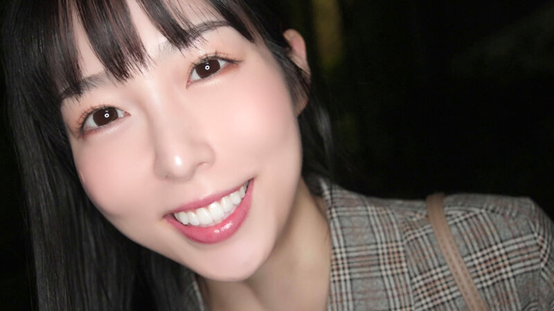 【痴女】 美人若妻がSNSで知り合った奥手男子を手籠めにする。 本城は...