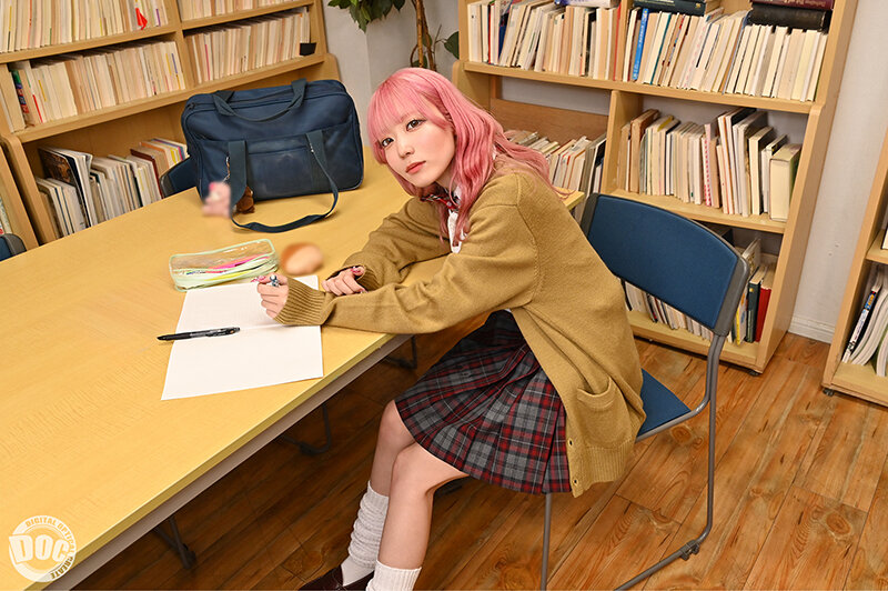 【痴女】 【VR】普段は接点のない1軍ギャルに勃起チ〇ポを見られてマー...